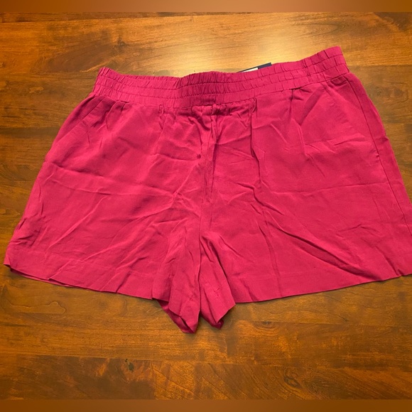 Apt. 9 Pants - 🪅15 for $20🪅 Apt. 9 Women's Mid Rise Shorts - size medium - NWT